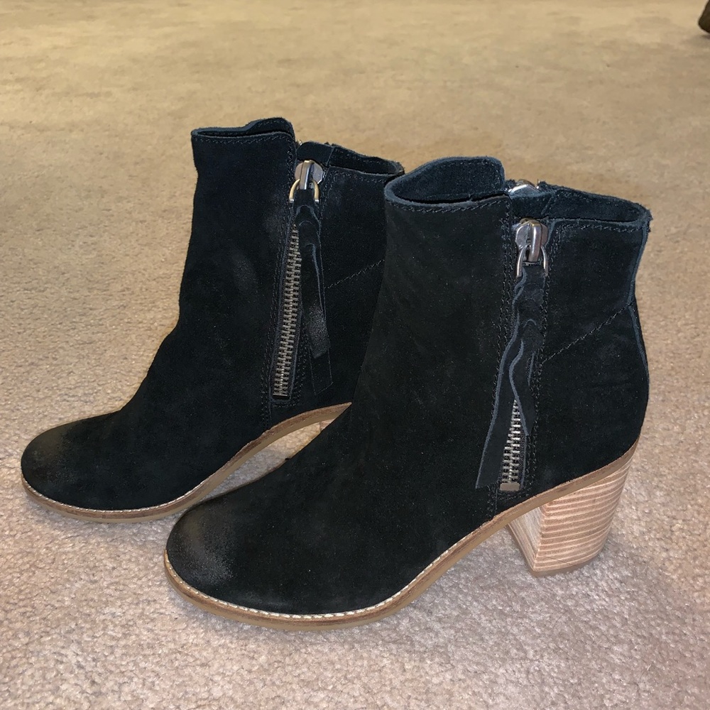 NEW Dolce Vita Lanie Suede Booties